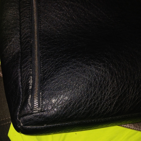 Damsel in defense - Picture 10 of 10